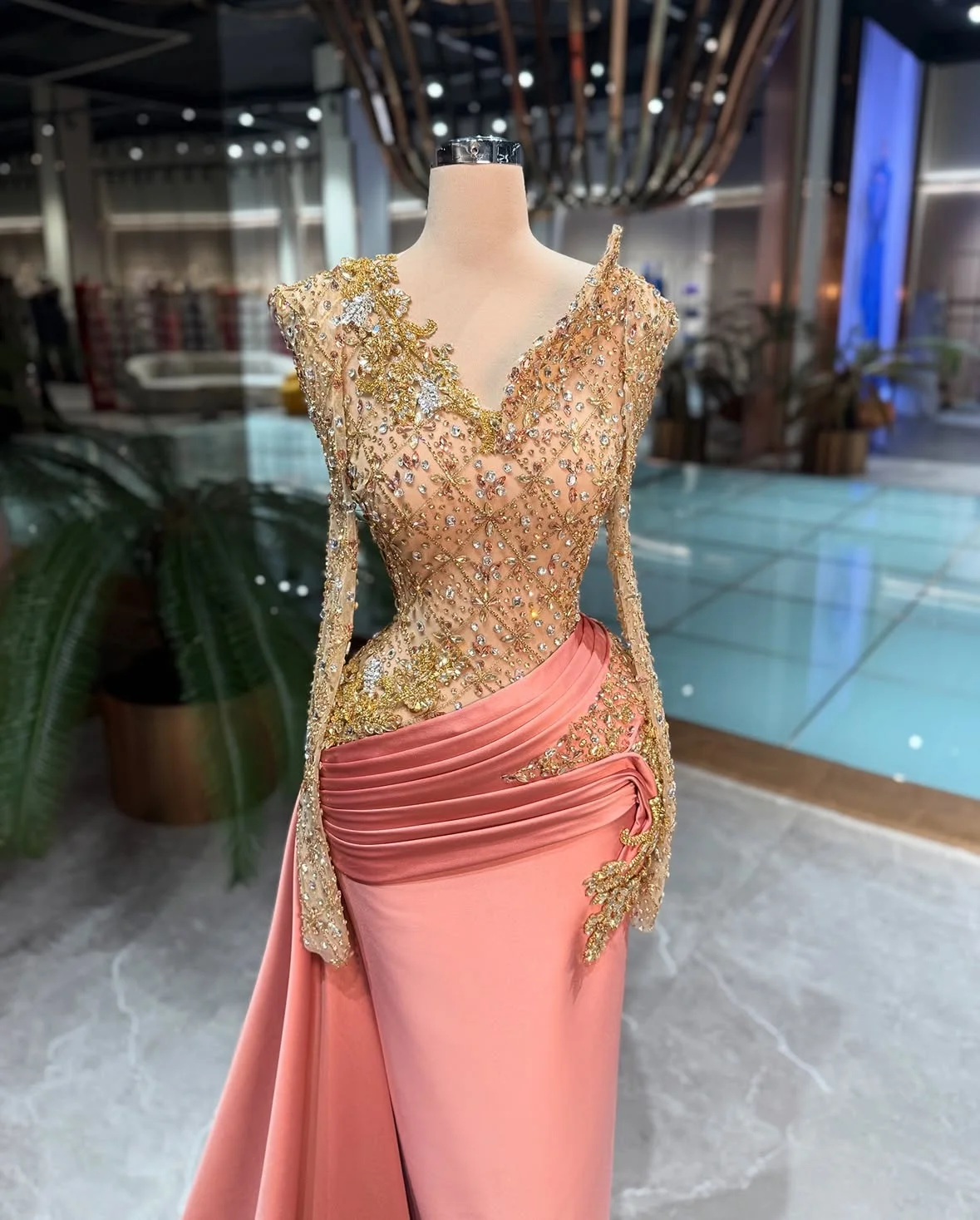 Orange Red Satin Trailing Evening Dress V-Neck Long Sleeves Lace Crystal Fishtail Dress Sparkly Cocktail Dress Haute Couture