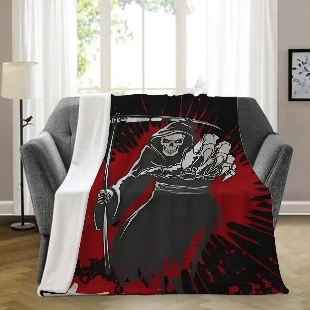

Halloween horror movies Throw Blanket Aesthetic Art Flannel Blanket Portable Home Travel Camping Sofa Picnic Thickening Flannel