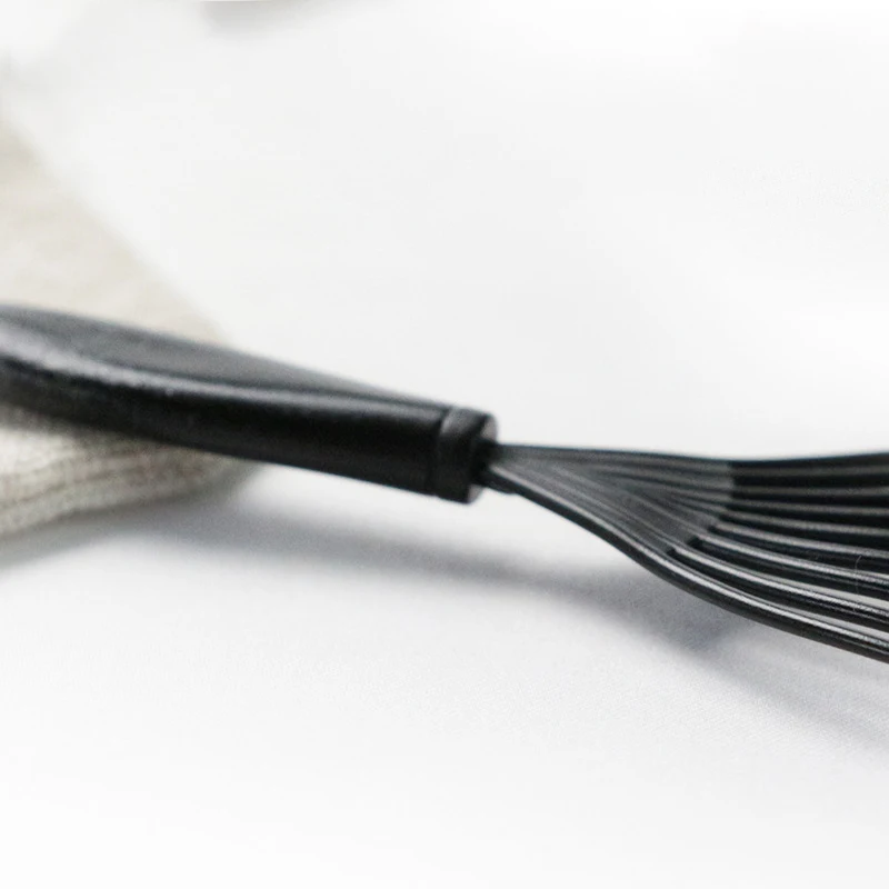 1piece of comb brush cleaner plastic handle cleaner brush remover embedded hair tool cleaning product Special for real hair wigs