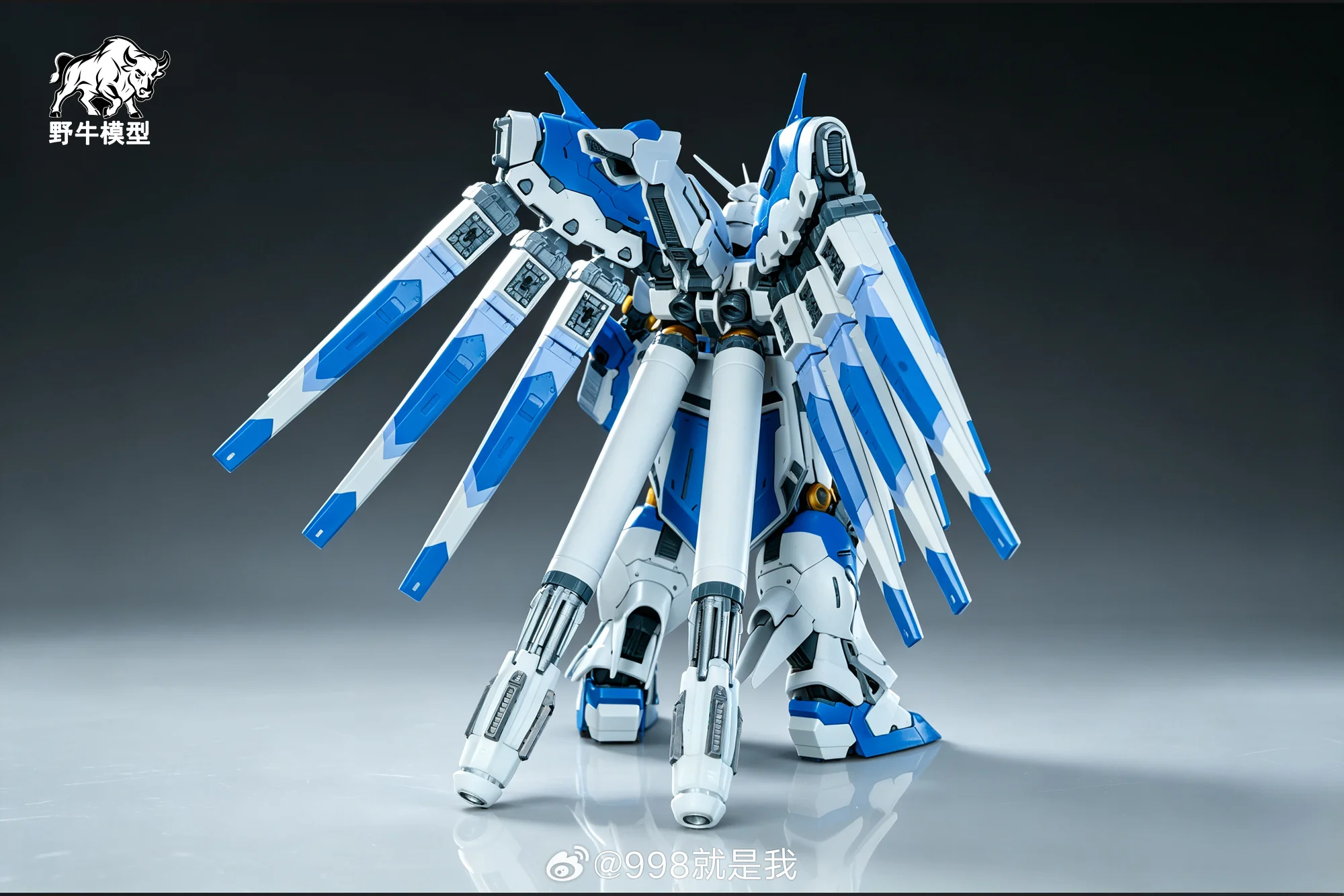 Bison Model 1/100 Enlarged Hi- - огляд і ціна Model Kit Armored Core