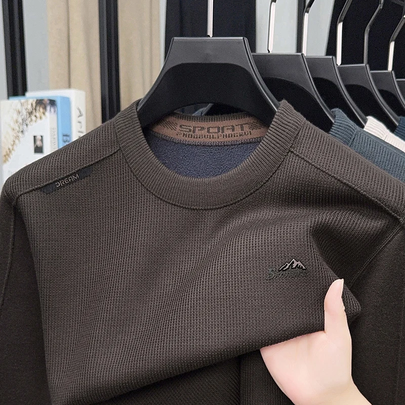 Prendas de punto de manga larga de lujo para hombre, jersey con estampado de cuello redondo y forro polar de estilo coreano, ropa informal de moda para invierno