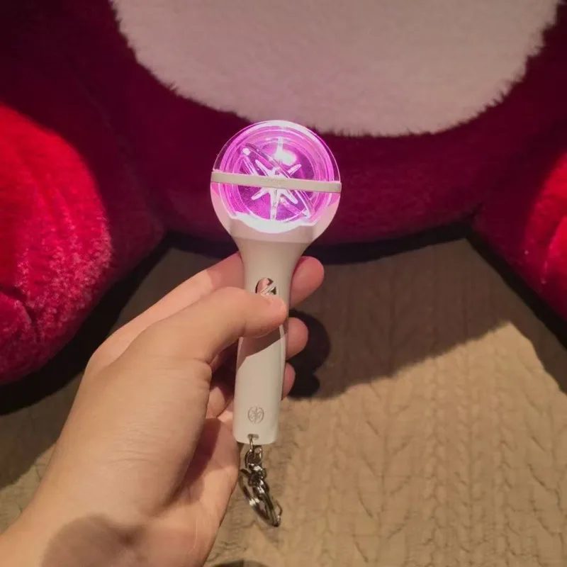 New 13CM kpop Daniela Mini Lightstick Flashlight Cute Daniela Yoonchae Lara Flash Light Keychain Luminous Pendant For Fans Gifts