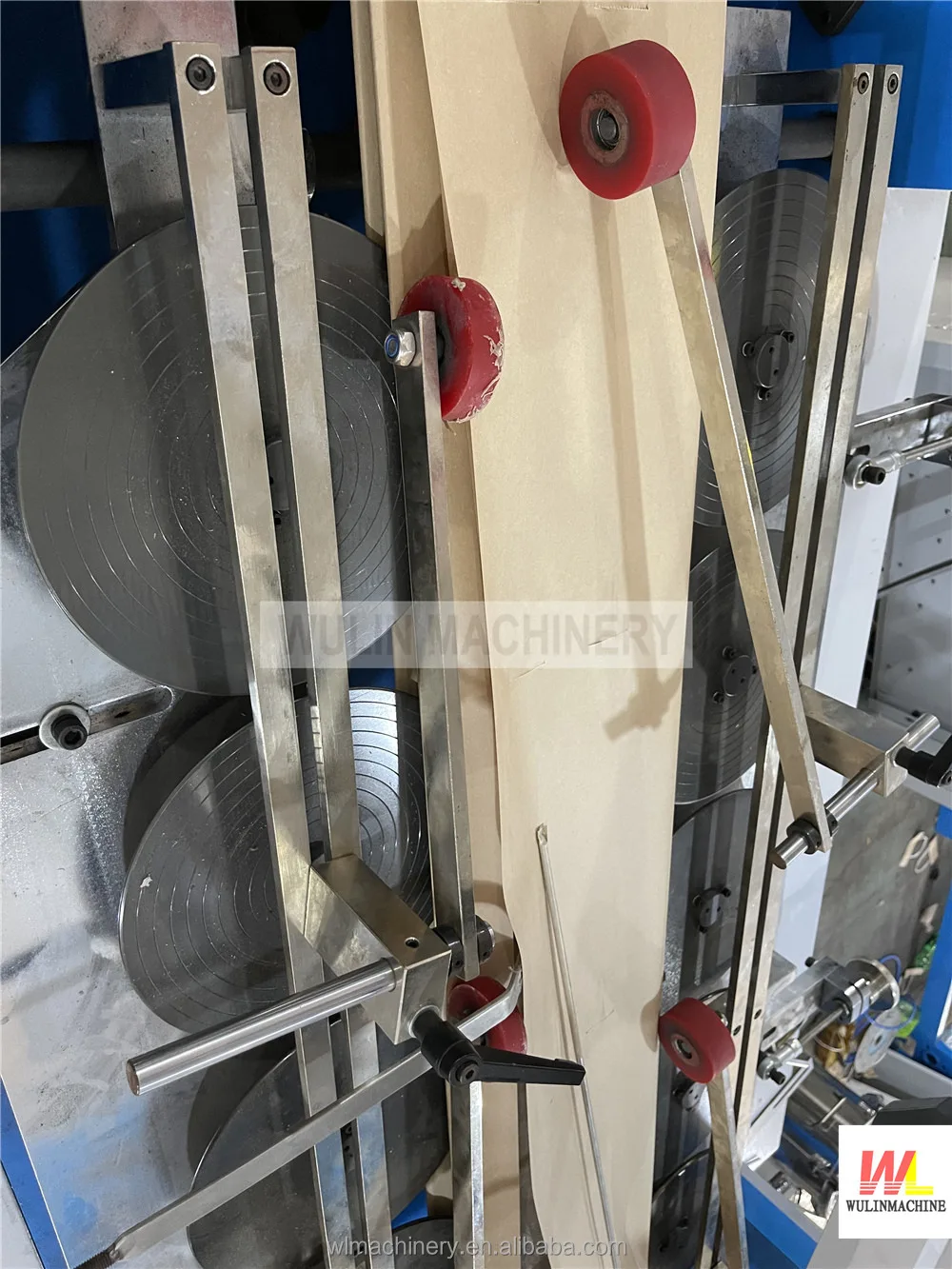Picture 7: Full-Automatic V-bottom Paper Bags Making Machine Precision Snack Packaging Machine with Customizable Sizes
