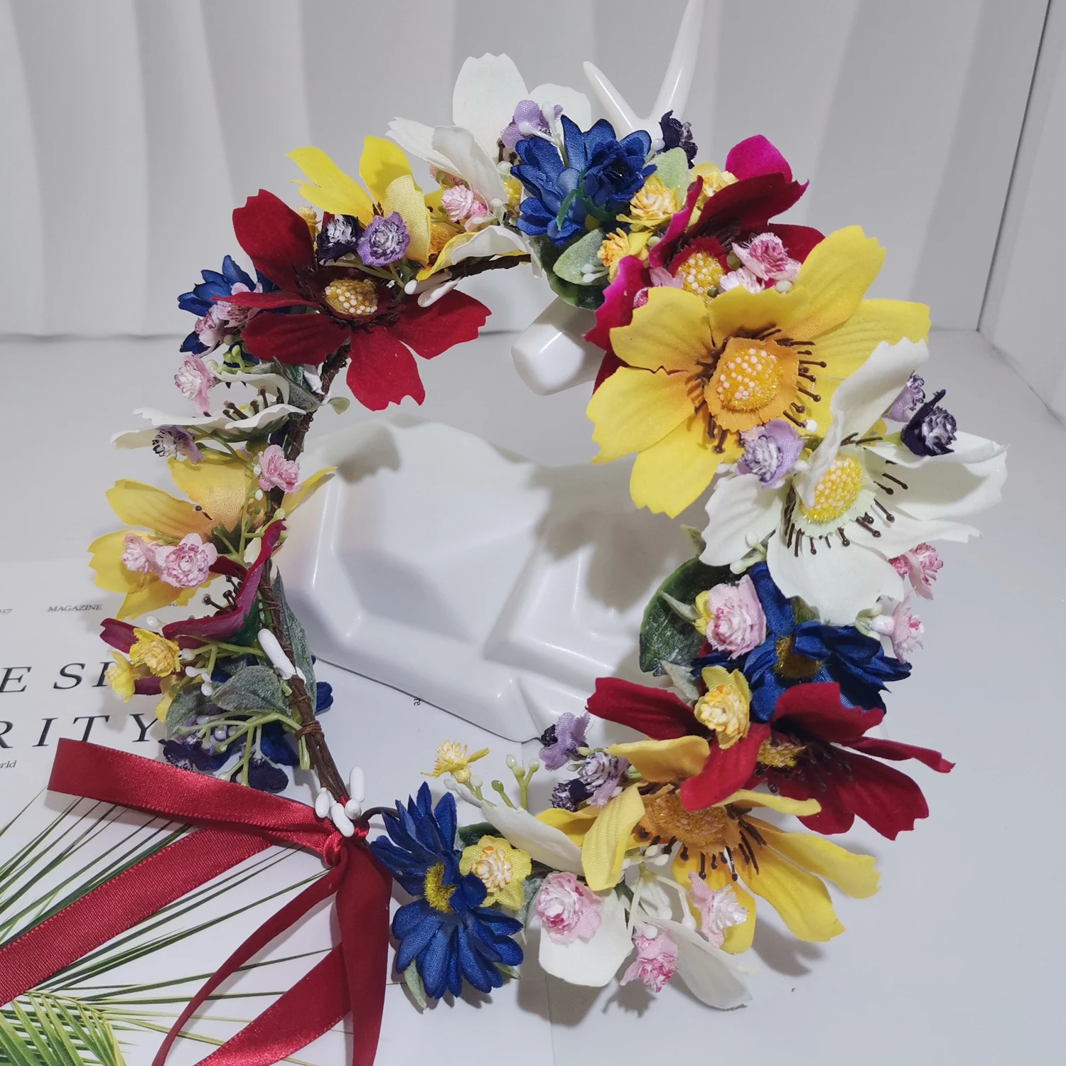 

Colorful Daisy Flower Crown Wreath Girls Headband Wedding Hair Accessories Headdress Women Floral Garland Bridal Headwear
