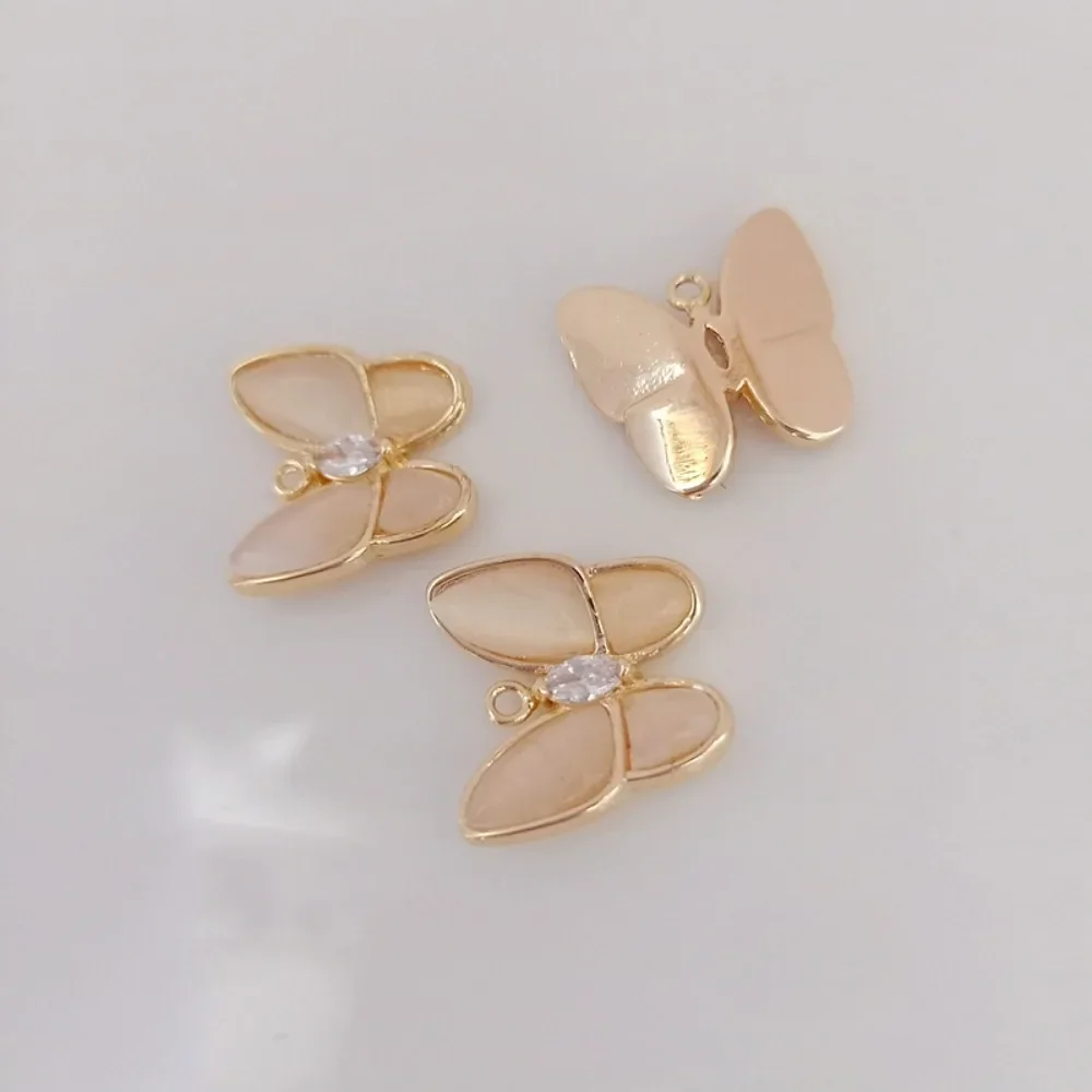 

14K Gold-plated Pearl Color-preserving Cat's Eye Stone Inlaid Butterfly Pendant, Fashionable Bracelet, Necklace Diy Accessory