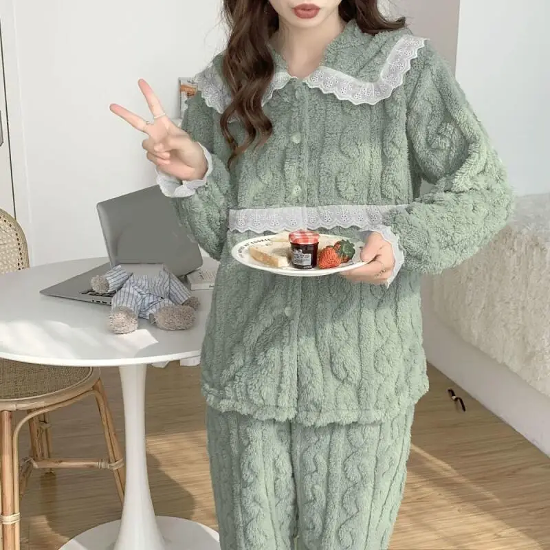 Hot Coral Fleece Leisure Wear Winter Thicken Cute Sweet Minimalist Loungewear Set Dopamine Birthday Present New Style Wholesale