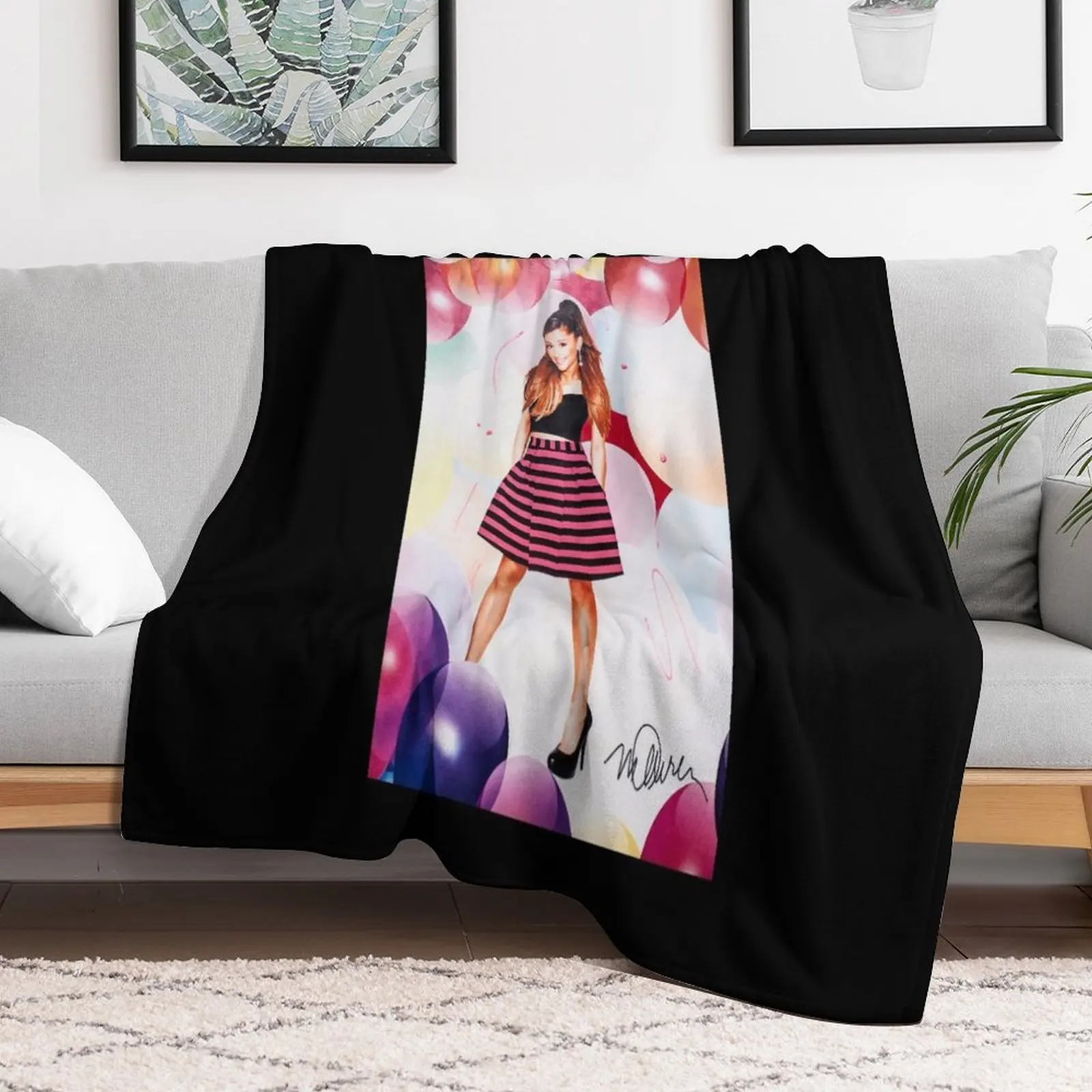 Ariana Grande a?? Sweet & Stylish Pop Princess Throw Blanket valentine gift ideas Heavy Luxury Throw Multi-Purpose Blankets