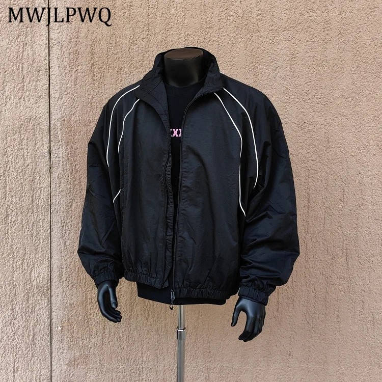 

MWJLPWQ Trendy Reflective Stripe Textured Design Jacket Men 2025 Autumn Long Sleeve Casual Outdoor Oversized Windbreaker 11172