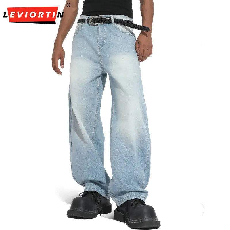 

Четырехсезонная новая мужская корейская версия, кошачья борода, потертые белые широкие изогнутые ножи, универсальные свободные потертые джинсы