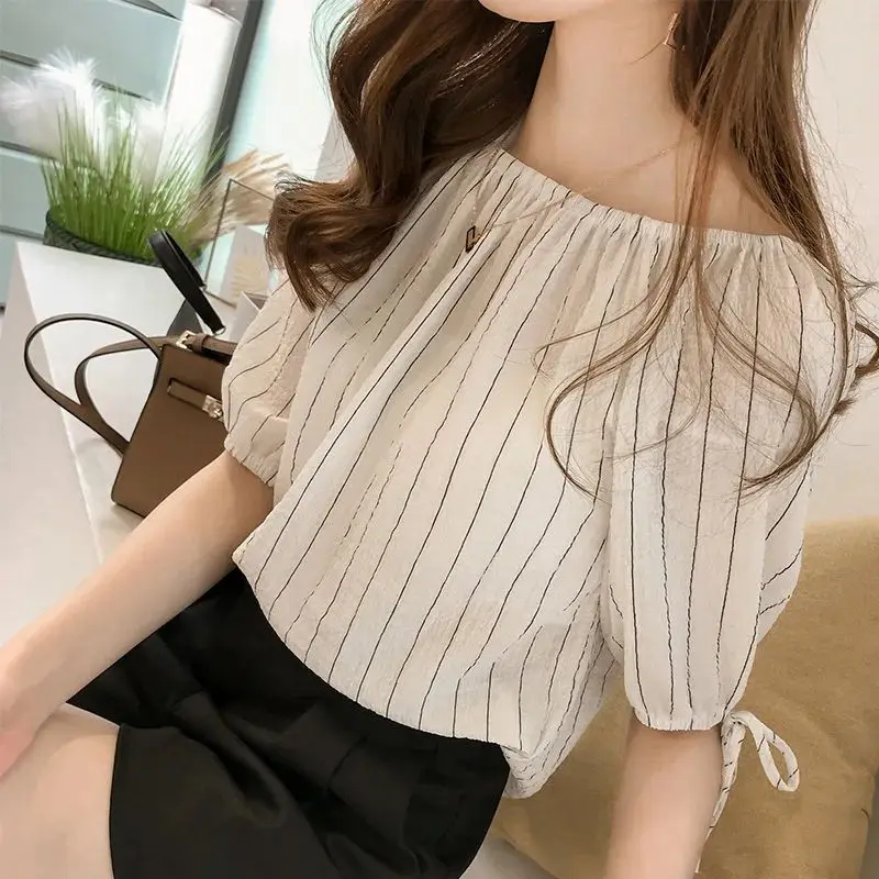

Новая летняя женская блузка из шифона в полоску: элегантная, модная, повседневная, комфортная, из качественного материала