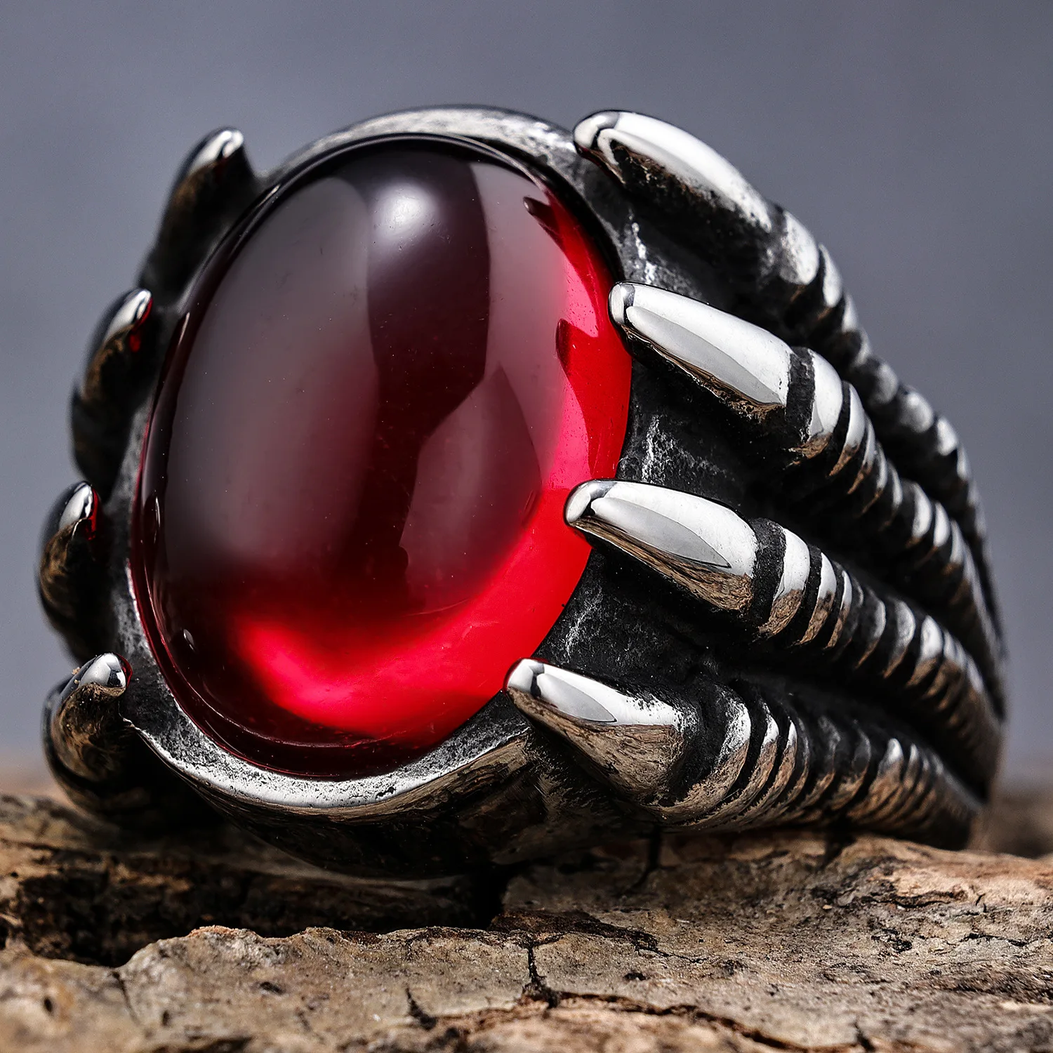 

European and American Fashion Retro Domineering Chinese Style Dragon Claw Inlaid Gemstone Stainless Steel Ring Size 7-13