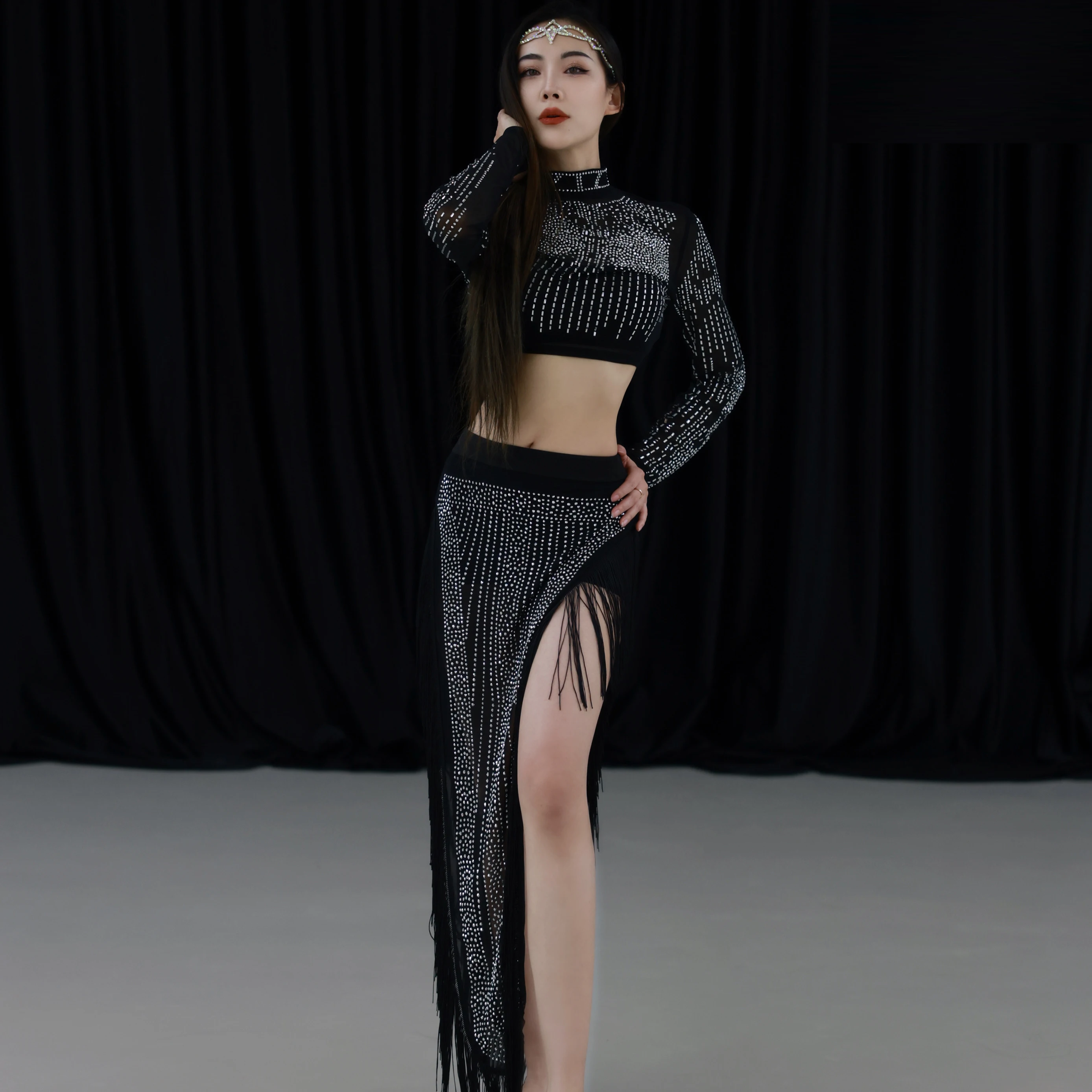 2024 New Belly Dance Costume Advanced Light Luxury Elegant Split Style Hot Diamond Oriental Dance Professional Performance Set