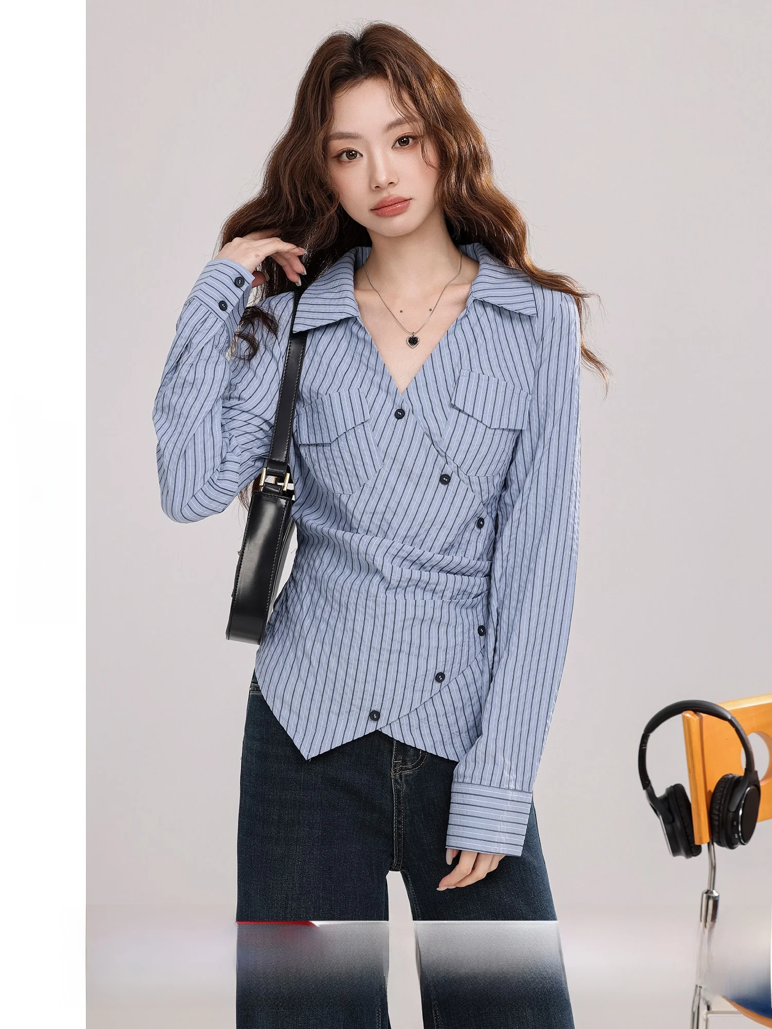 

Элегантная женская рубашка в синюю полоску, приталенный крой, винтажный стиль, длинный рукав, V-образный вырез, повседневная мода, осенние новинки