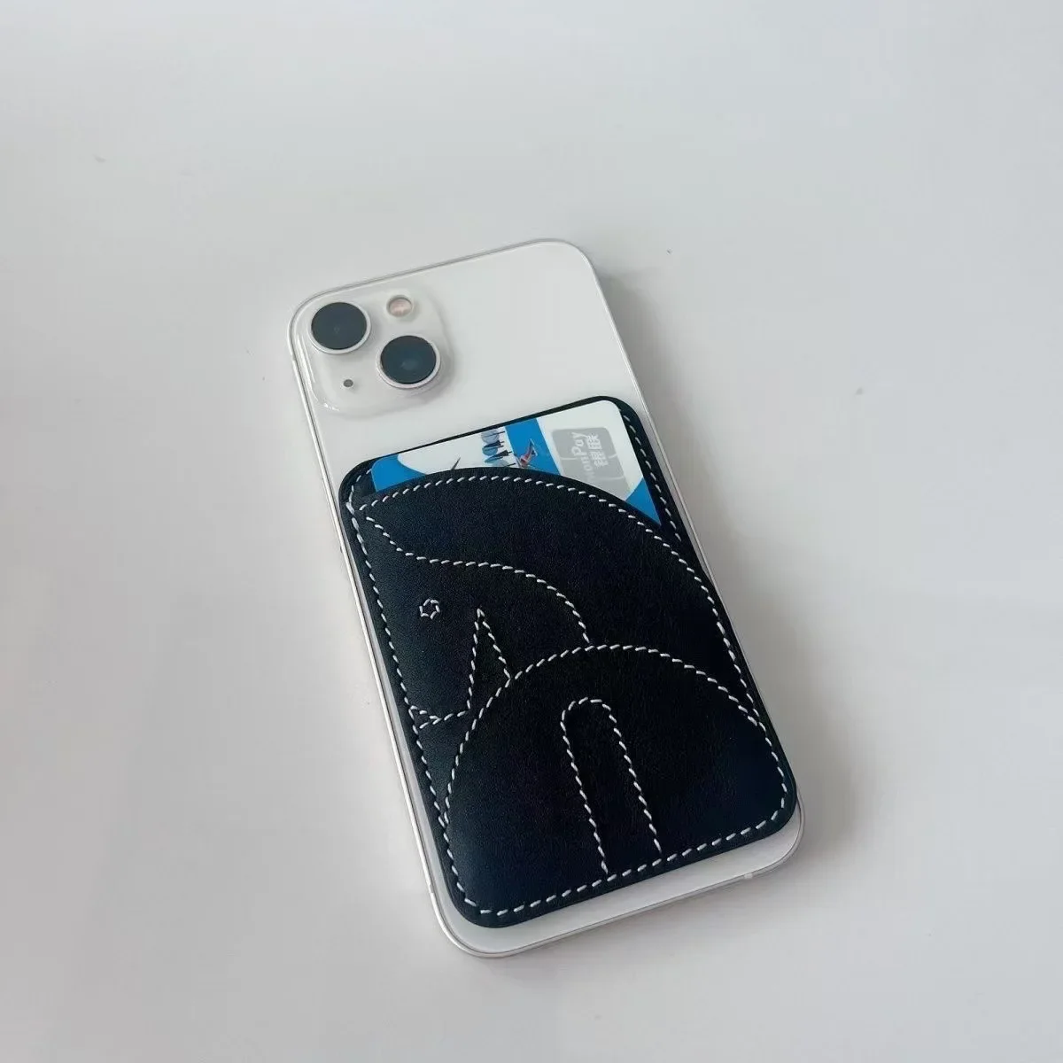 

Магнитный держатель для карт, подходит для серий 17/16/15, с сильным магнитом, компактной невидимой сумкой для карточек.