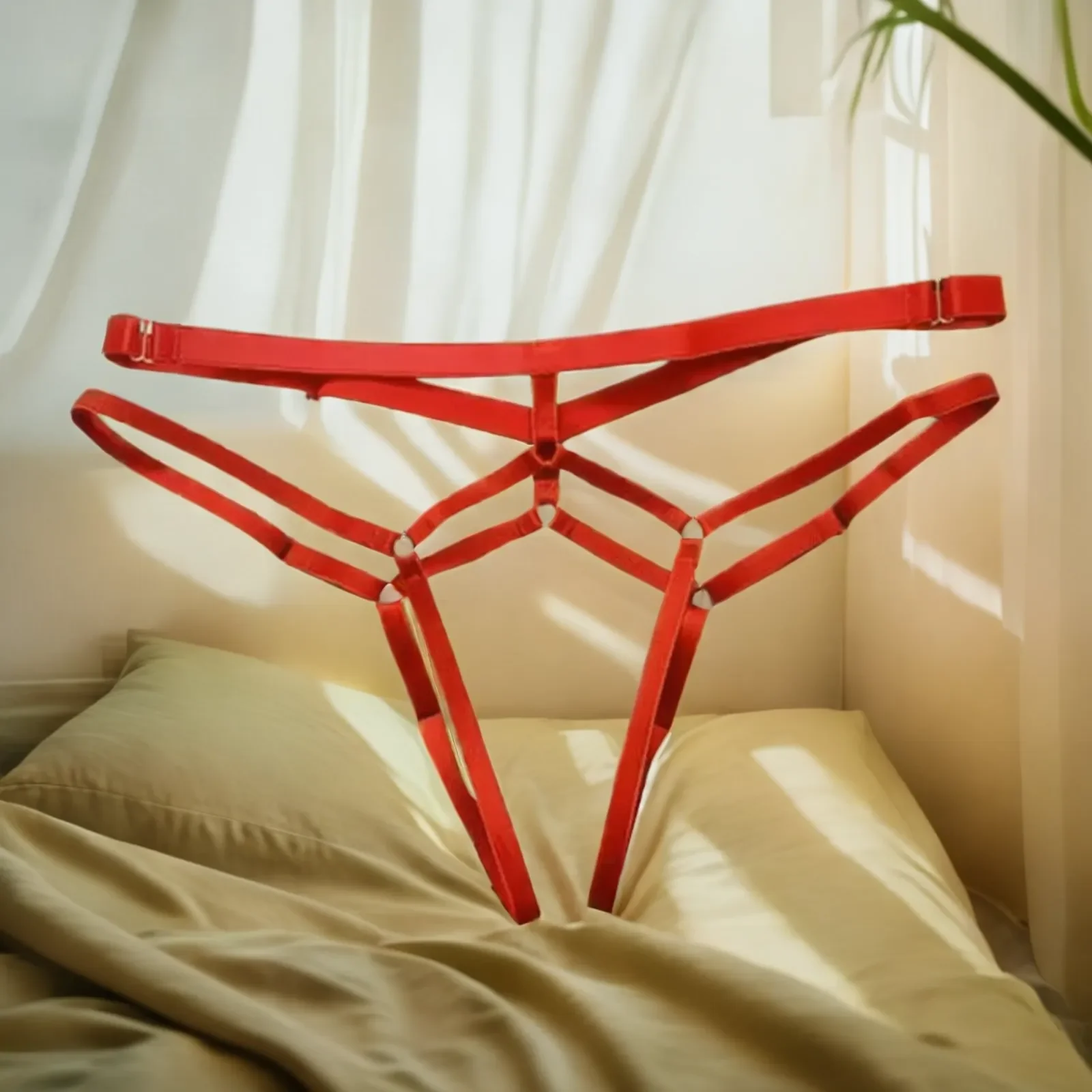 سراويل داخلية مثيرة مفتوحة المنشعب على شكل حرف G للنساء - ملابس داخلية غير مرئية من الدانتيل الشفاف بدون إسفين