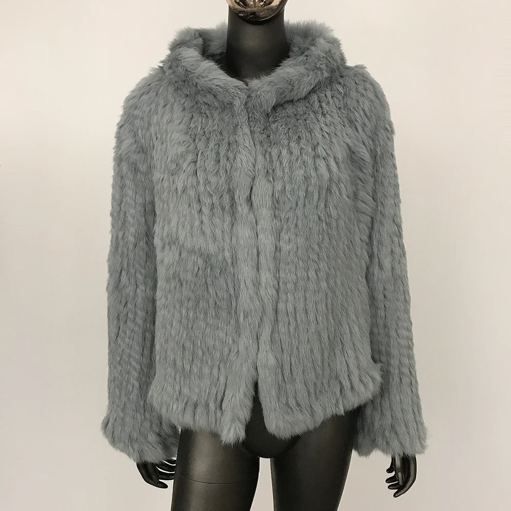 เสื้อโค้ทขนกระต่ายสั้นสำหรับผู้หญิง ฤดูใบไม้ร่วงและฤดูหนาว ปี 2025 แบบมีฮู้ดสองด้าน ขนแท้ หนา ถักมือ