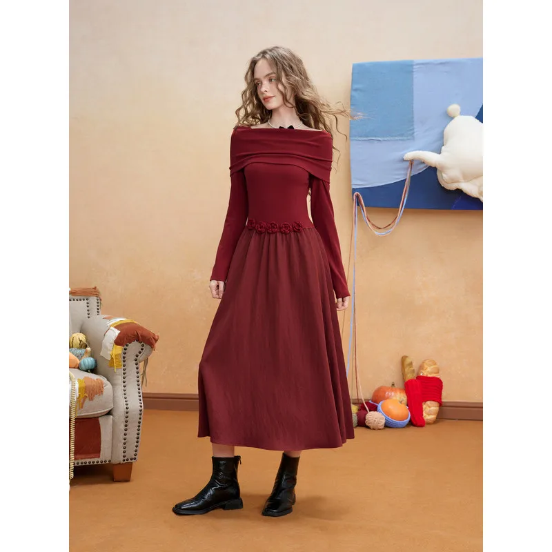 

Three-Dimensional Hand Crocheted Flower Off-Shoulder Evening Dress