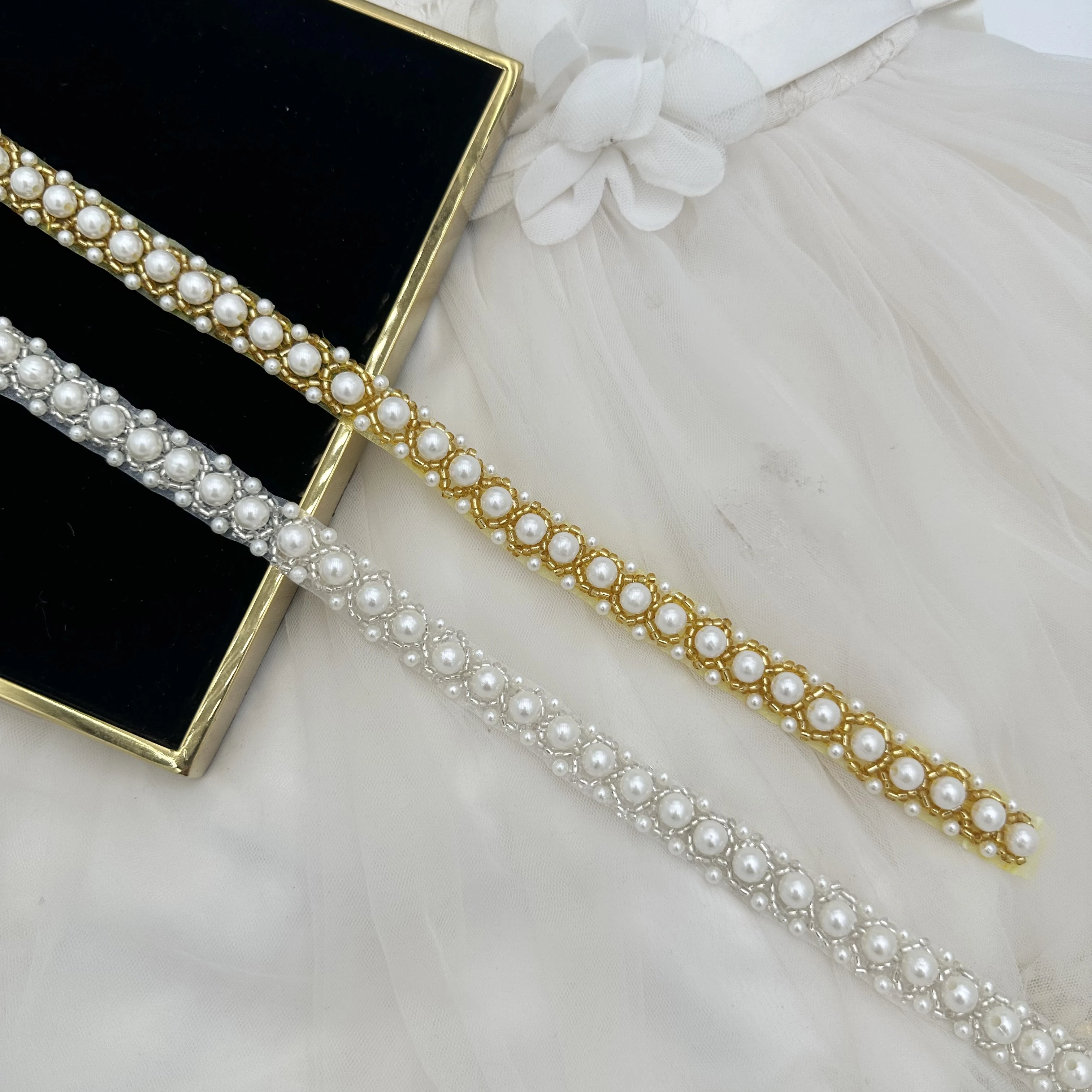Gold Bead + Foamy Bead Embelli - Embroidery Gold recension och pris