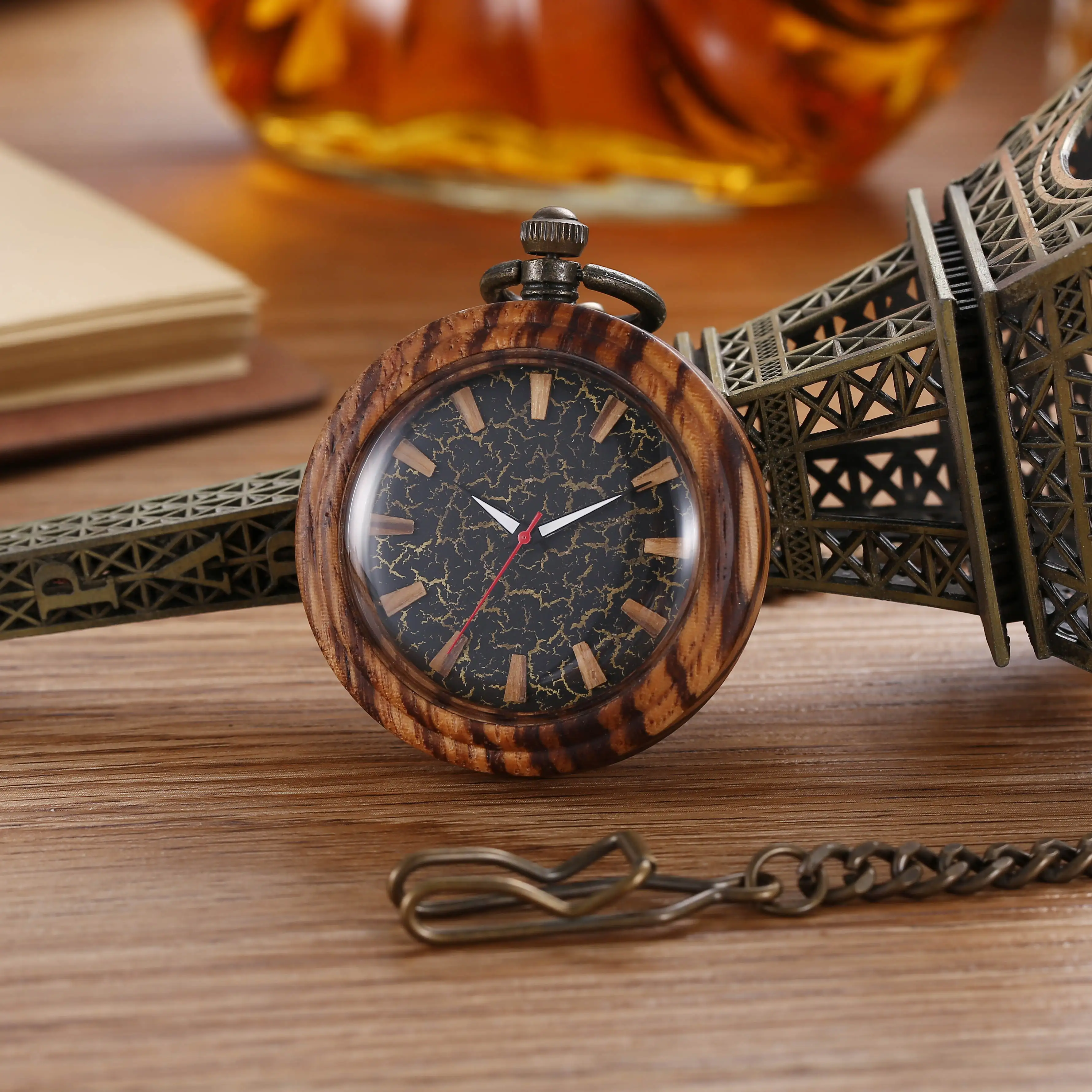 Hot Sale Retro Nostalgic Edition Antique Wooden Pocket Watch Pure Natural Handmade Souvenir Gift Classic Quartz Pocket Watches