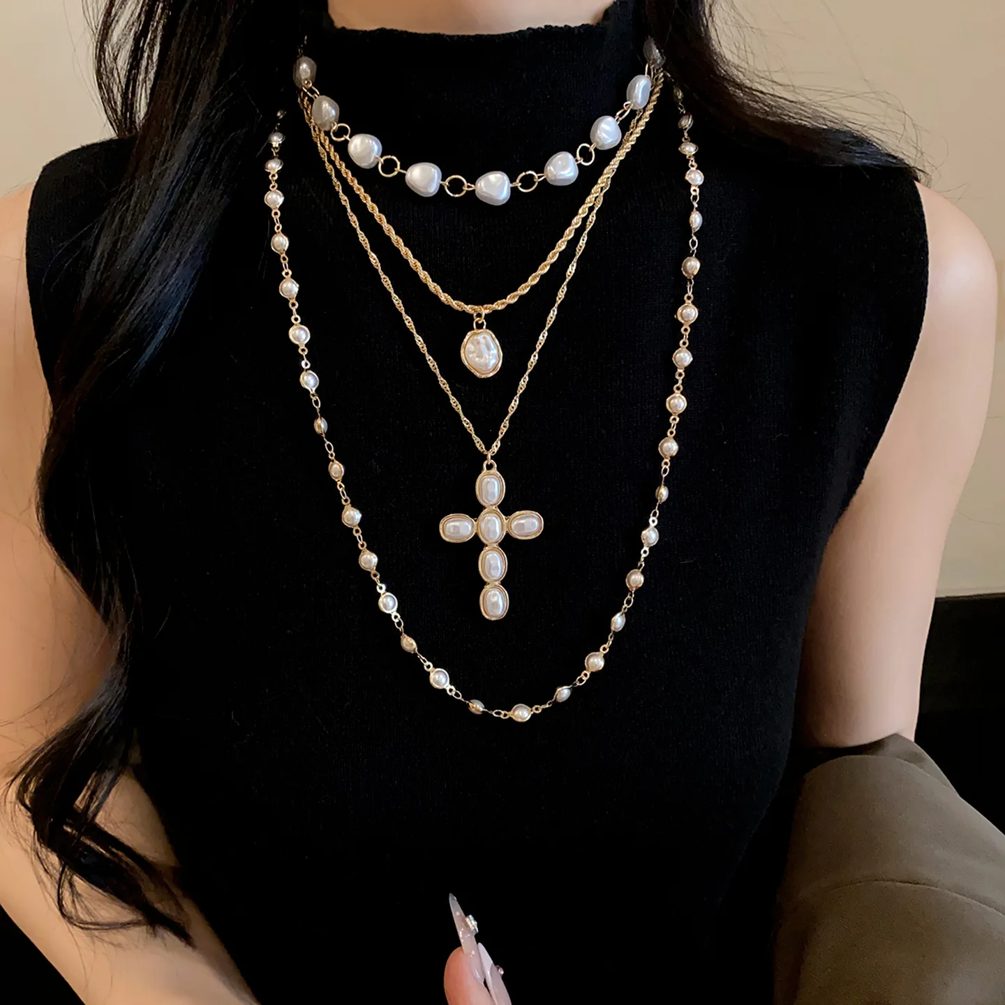 DOO MEI 4 Pcs Necklace Set Light Luxury Cross Pendant Necklace High-end Simulated Pearl Necklace Women's Party Dazzling Jewelry
