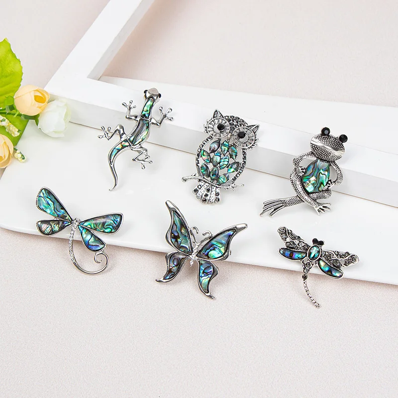 Butterfly brooch color rhinestone painting oil insect animal brooch brooch female wild suit pin