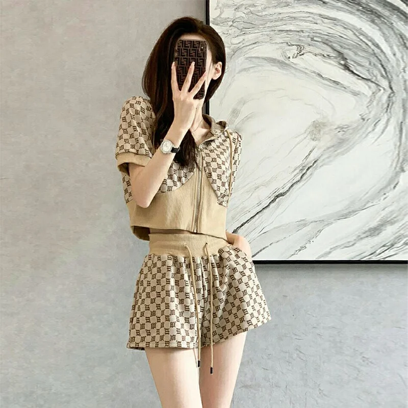 

High-End Sporty Short Shorts Set Women Summer 2026 New Style Fashionable Casual Two-Piece Set Cotton Material Online Exc...