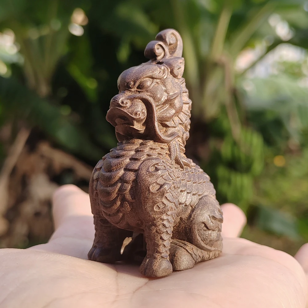 2.6 Inch Hand-Carved Wooden Kirin Ornament, Chinese Style, Traditional Style, Suitable for Holiday Decorations, Housewarming Gifts, Study Room, Birthday Gifts, Desktop Decorations, Centerpiece Decorations, Christmas Gifts