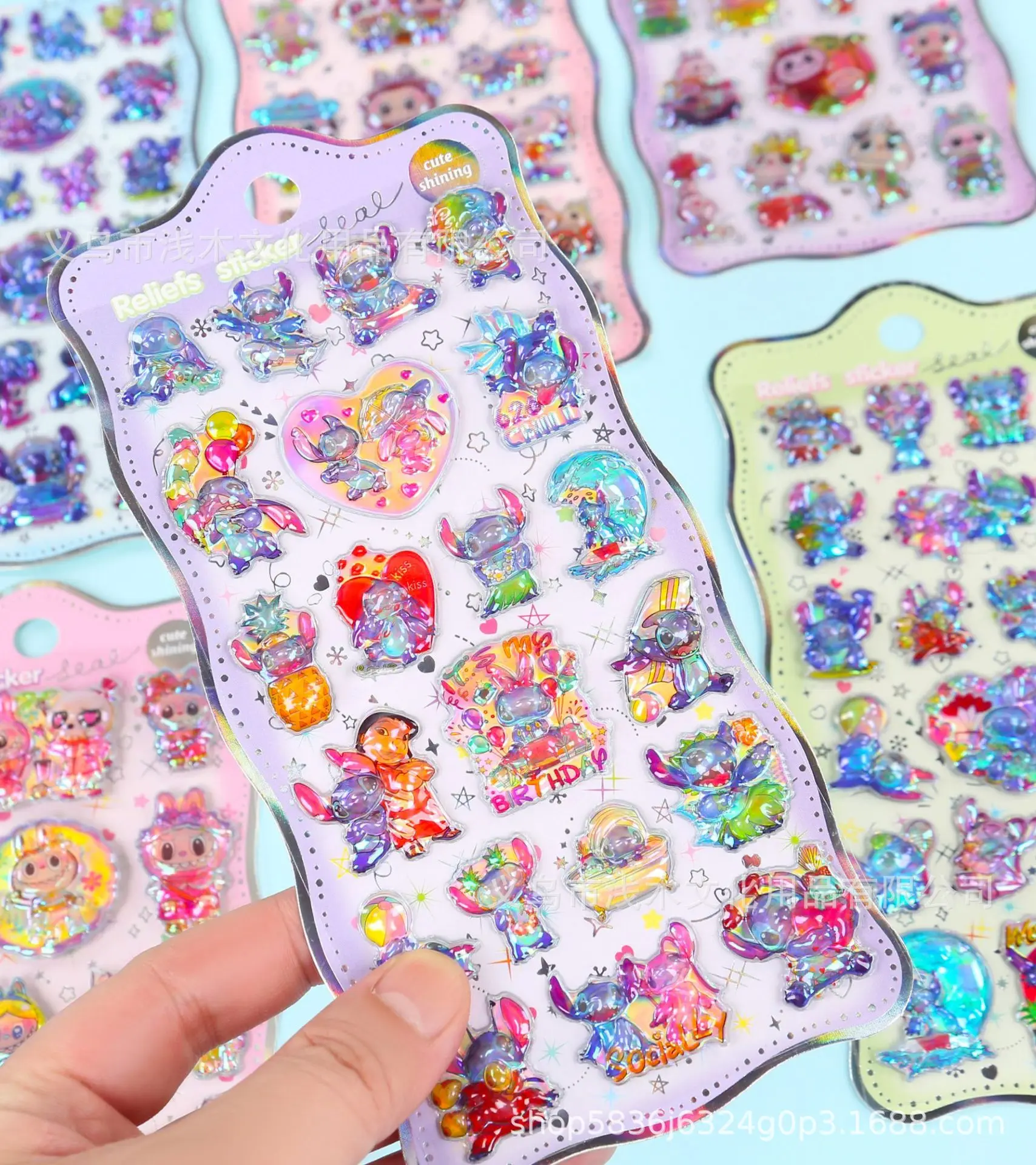 30 pièces dessin animé chaud coloré Capybara Kuromi mélodie 3D Relief arc-en-ciel autocollant autocollant elfe ciel groupe dessin animé cahier autocollant jouets