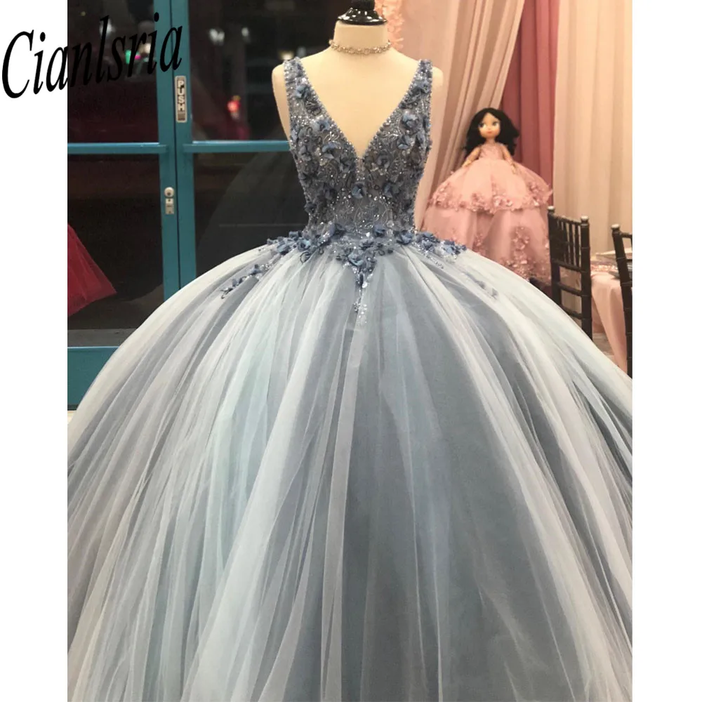 فساتين Quinceanera الخامس الرقبة الدانتيل الزهور مزينة الخرز الكرة ثوب الفتيات فساتين مخصصة الحلو 16 فساتين