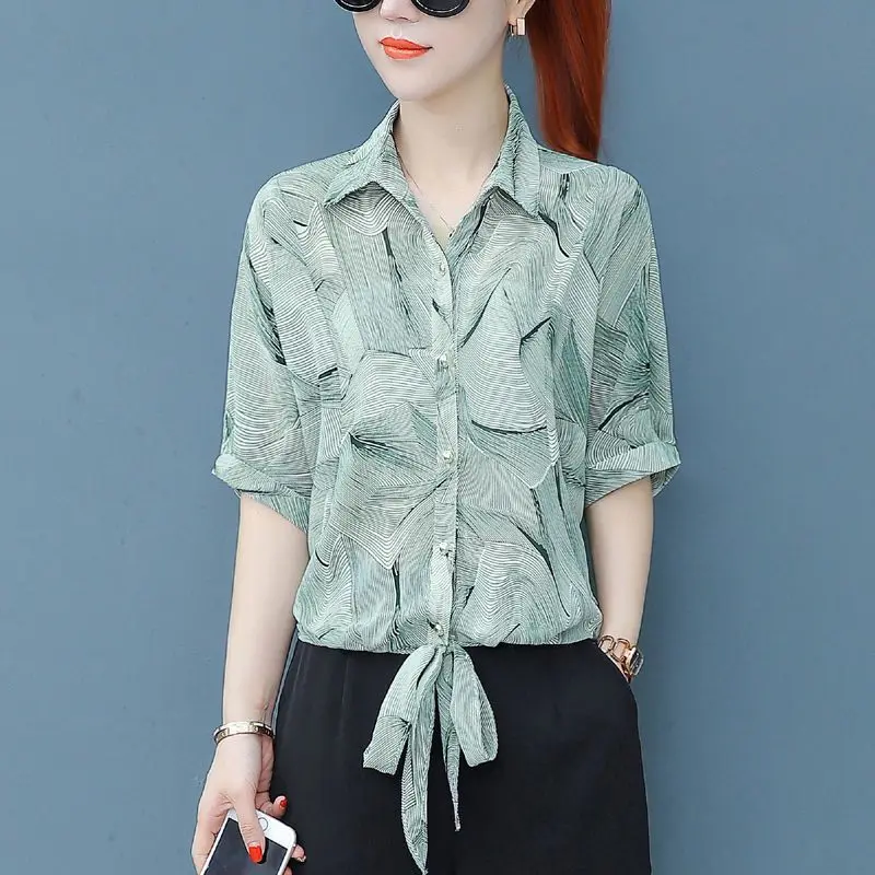 Summer New Polo-Neck Button Printed Casual Lace Up Short Sleeves Elegant Loose Commuter Versatile Chiffon Shirt Women\'s Top