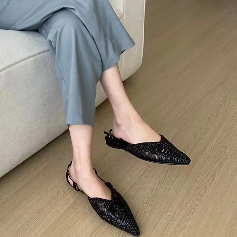 

Leather Dugu woven pointed Roman sandals women's summer flat bottom hollow word with bag head cool slippers