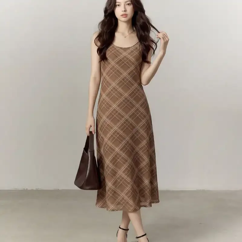 

Elegant Women's Plaid Camisole Dress With O Neck And Spaghetti Straps For Summer Casual Wear