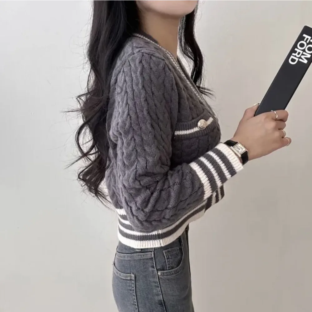 College Style Grey Twist Sweater Coat Women New Autumn Winter Contrast Color Striped V-neck Knitted Cropped Cardigan Ladies Tops