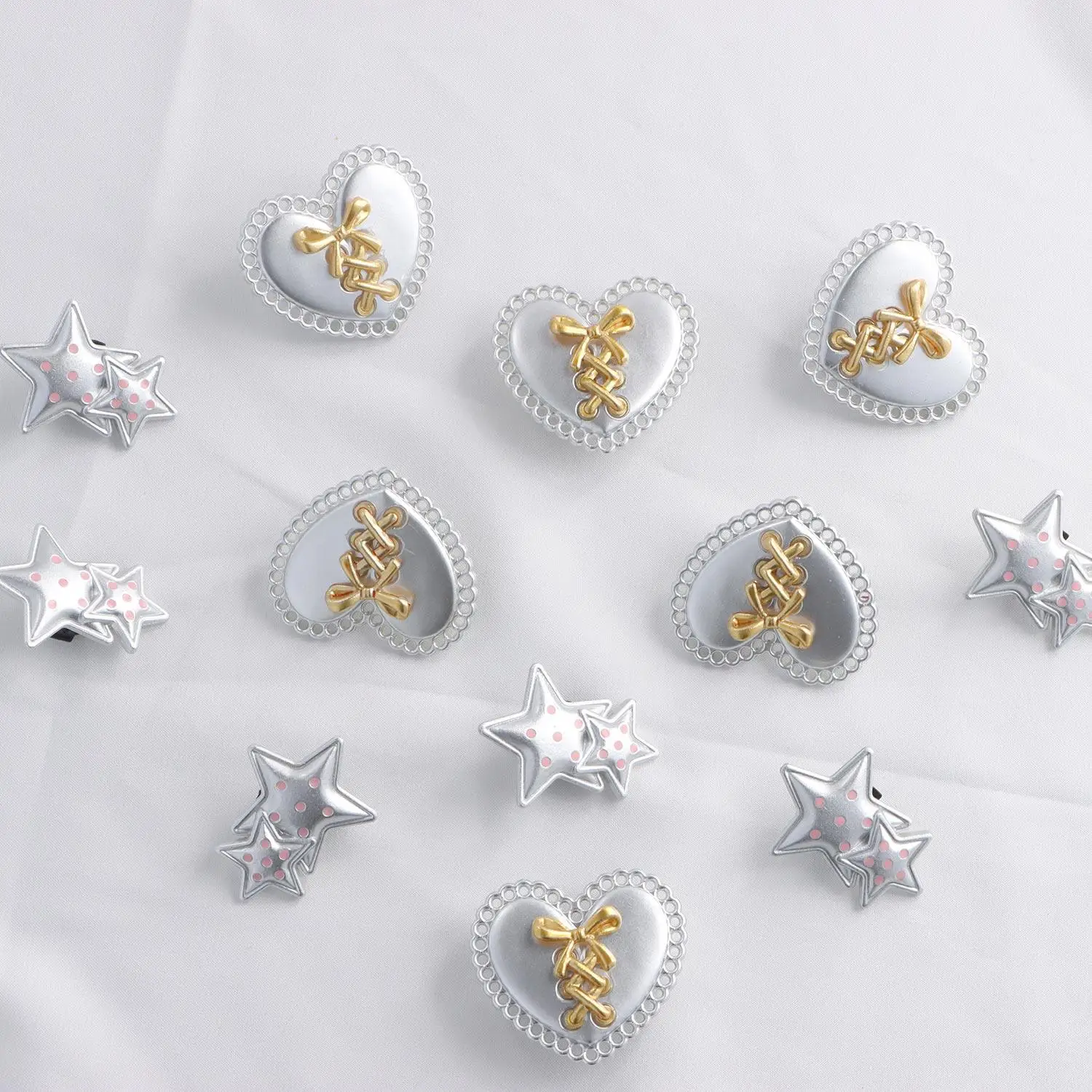 

1 Pc New Fashion DIY Shoe Charms Silver Bow Heart Shoelaces Decorative Buckle Pentagram Shoes Buckle Shoes Laces Accessories