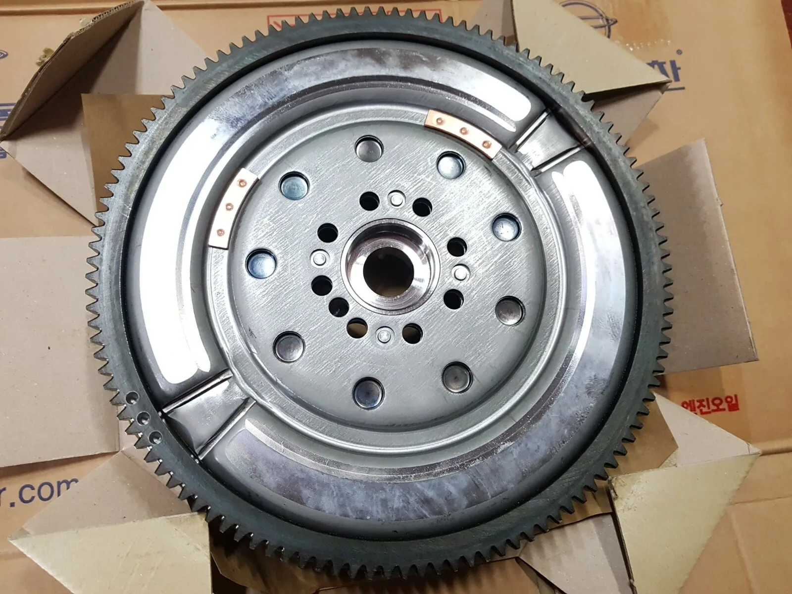Dual Mass Flywheel for KORANDO SPORTS,REXTON,TURISMO +D20DTR #6710300605