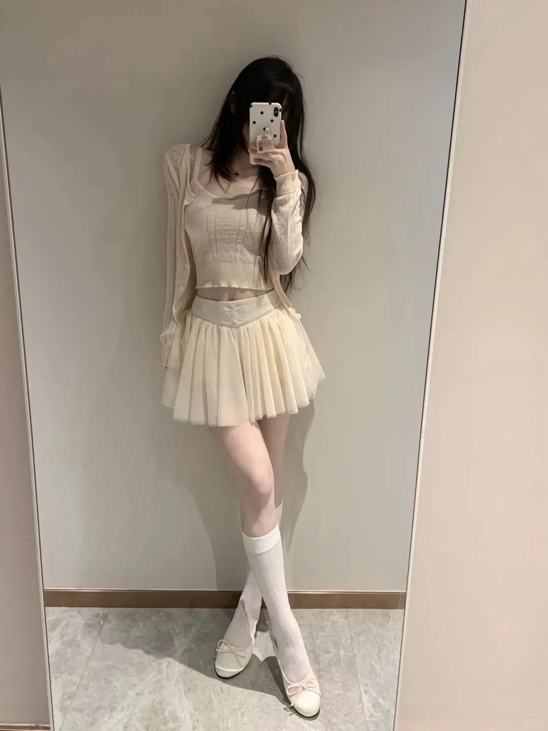 Женский комплект из трех предметов лета 2025 Pure Desire Sweet Spicy Girl, вязаный кардиган с вырезами, жилет на бретелях, юбка с высокой талией