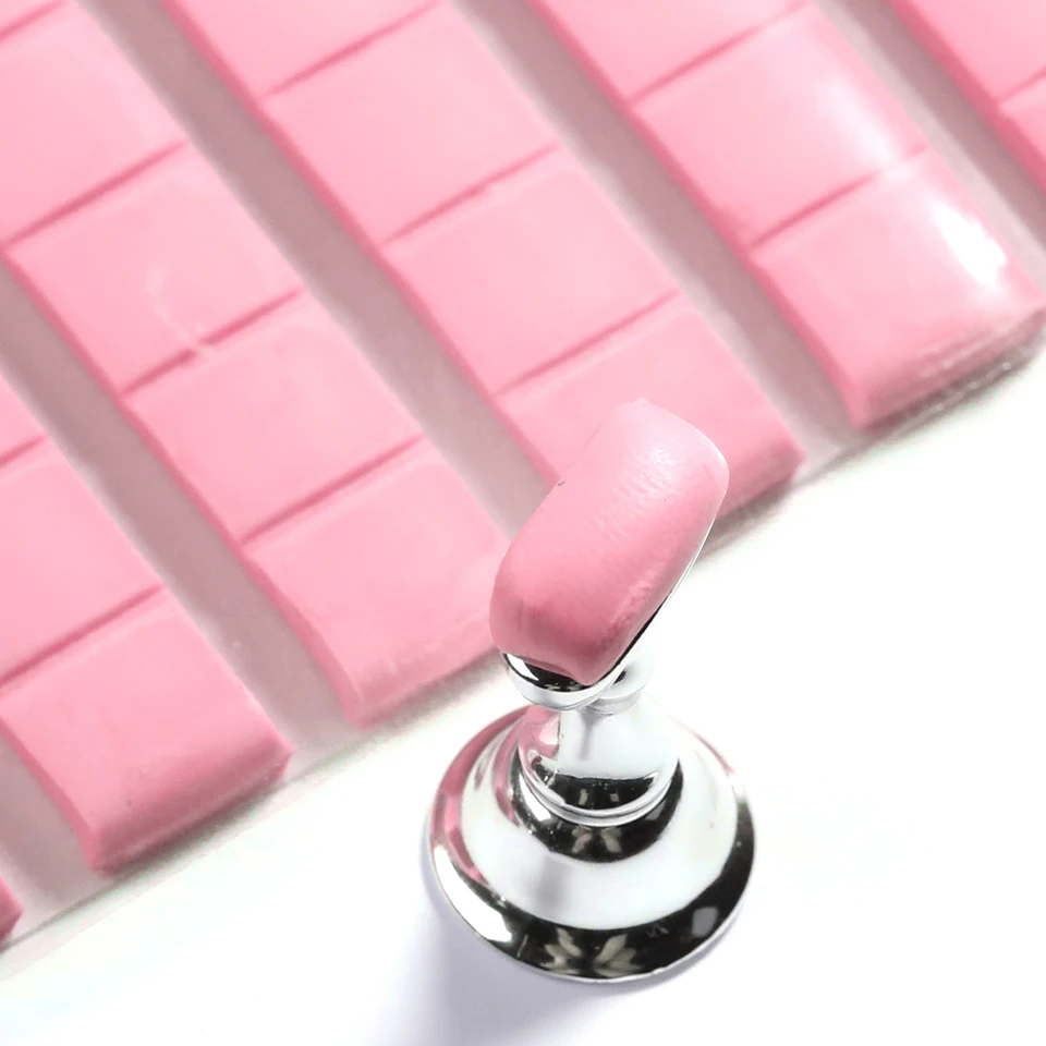 Nuevo set de 30 pzas de pegamento adhesivo para uñas, rosa y verde, reutilizable, para usar con soporte de práctica, herramientas de manicura 2