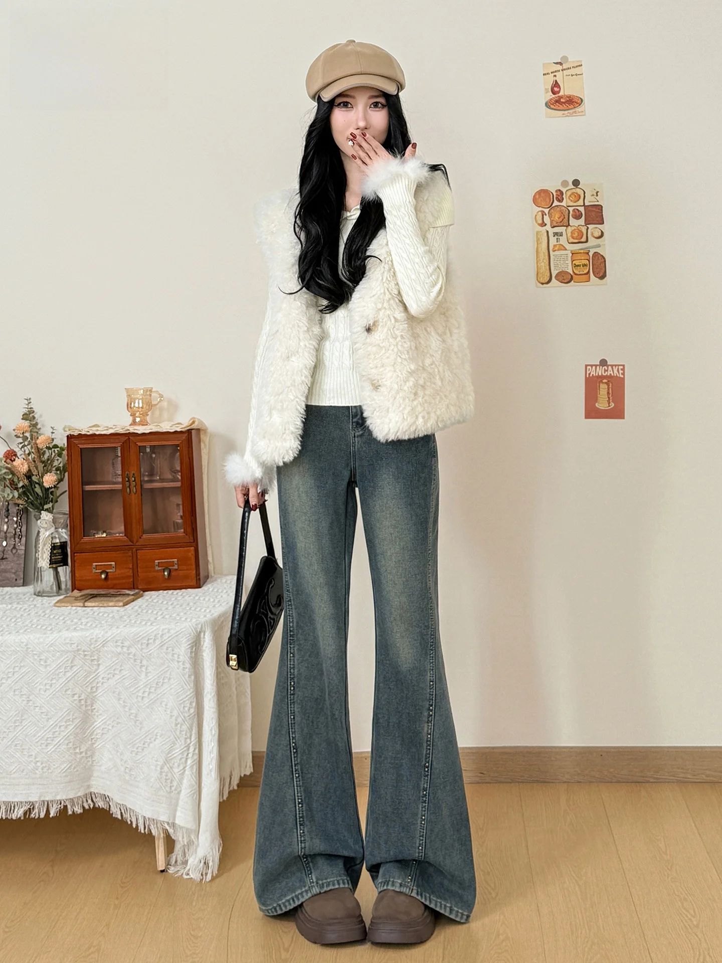 

Warm Fleece Lined Bell Bottom Jeans Women's Spring Summer Casual Wear Natural Waist Zipper Closure Denim Pants Bell Jeans