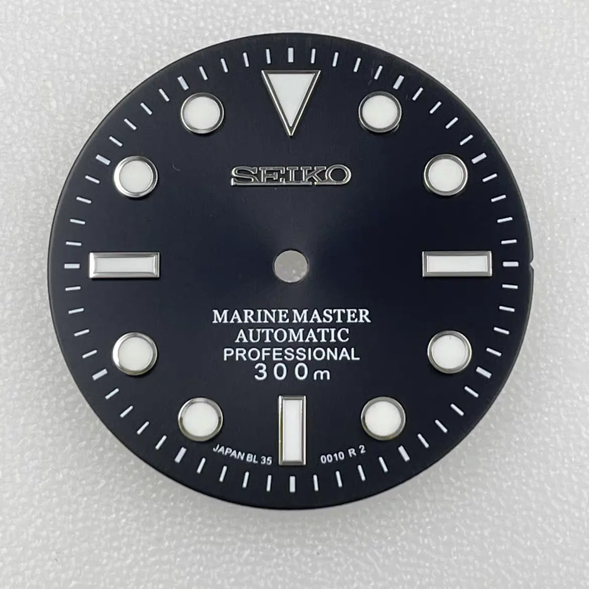 

NH35 Dial 28.5mm No Date Dial s logo NH36 Dial The turquoise luminous modified mechanical dial is used for Seiko mods parts