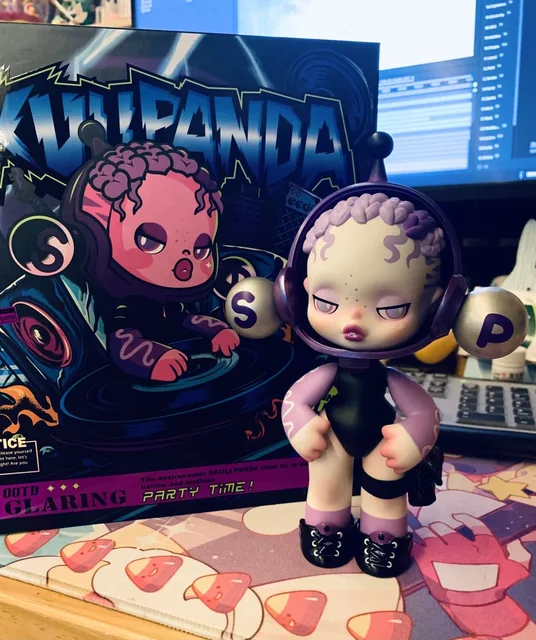 PopMart Genuine Limited Edition SKULLPANDA X CROCS OOTD Series