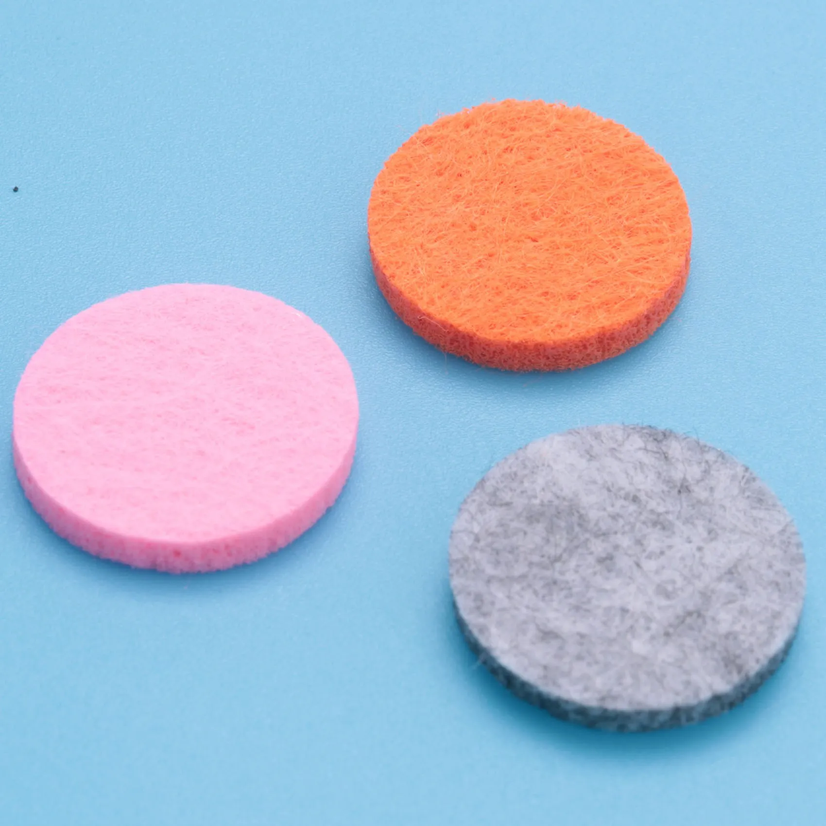 Washable Refill Pads Felt Pads Diameter 22mm for Car Essential oil diffuser locket [48 Pcs]