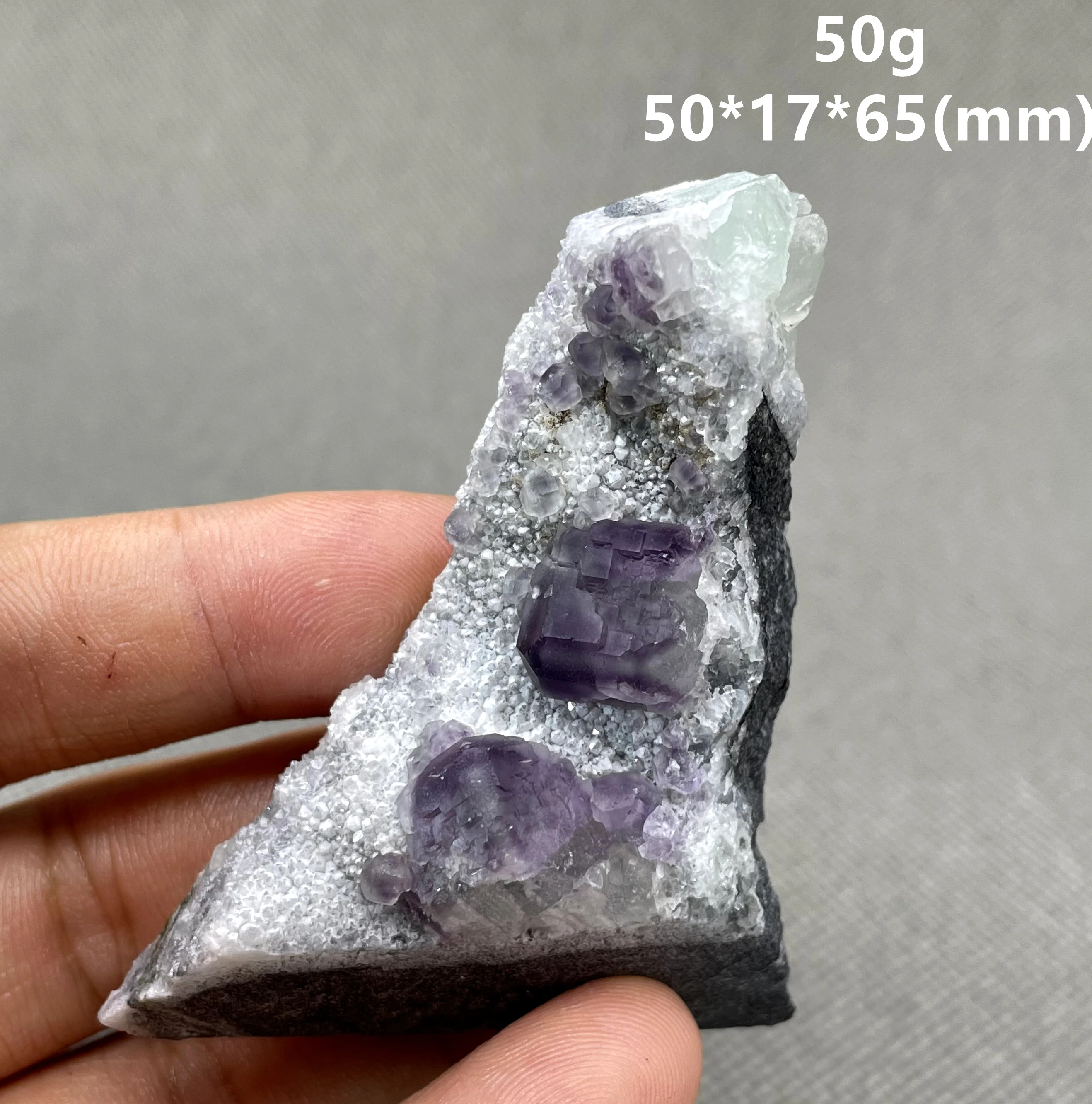 Espécimes minerais de cluster de fluorita Morandi raras naturais + cristais de quartzo curativos e pedras pedras preciosas de rocha