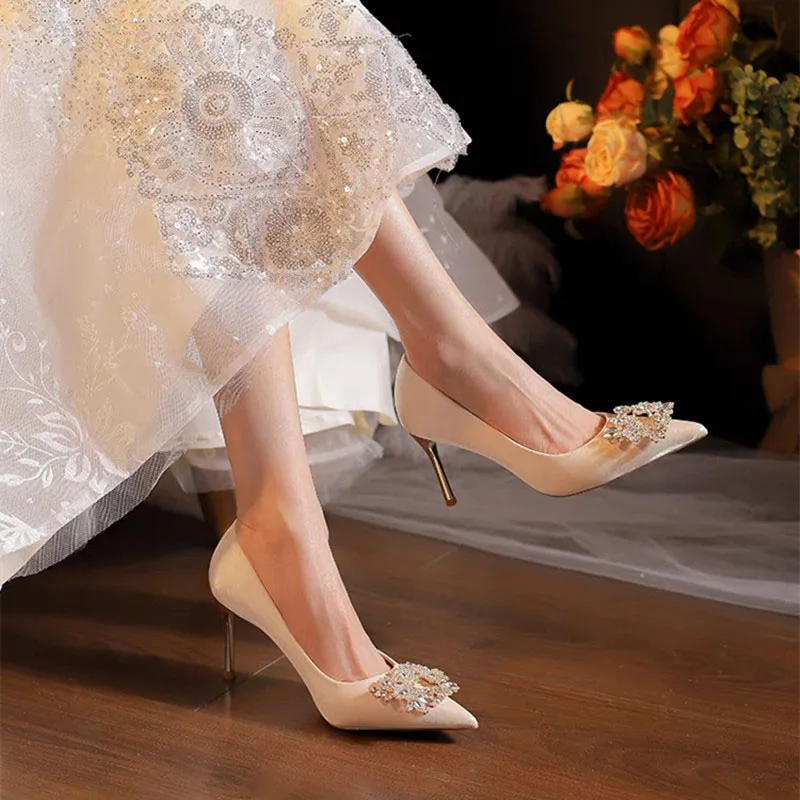 French-Style Wedding Shoes Bride Design Crystal Thin Heels Pumps Women Elegant Pointed Toe High-Heeled Shoes Woman Prom Shoes