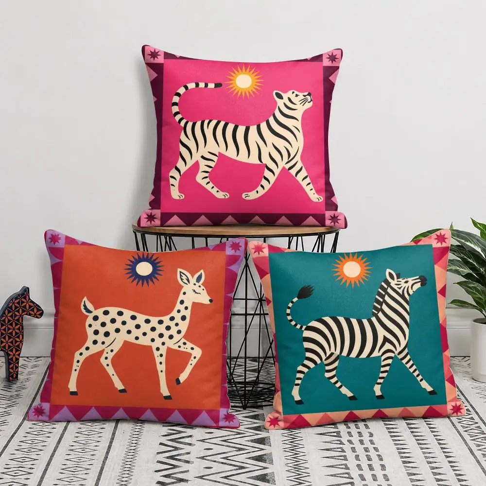 Boho Animal Totem Cushion Cover Soft Short Plush Pillow Cover Smooth Cozy Texture Aesthetic Cushion Case Home Decor