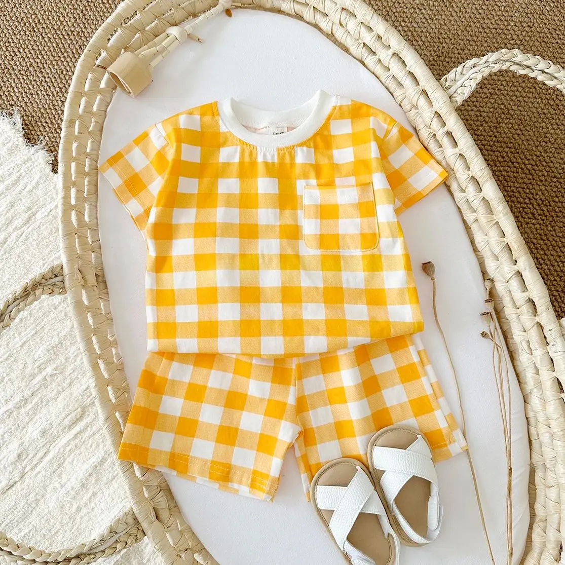 2Pcs Summer Baby Clothes Set Newborn Girls Boys Clothing Toddler O-neck Tees Heart Print T-shirt + Plaid Shorts Vacation Style