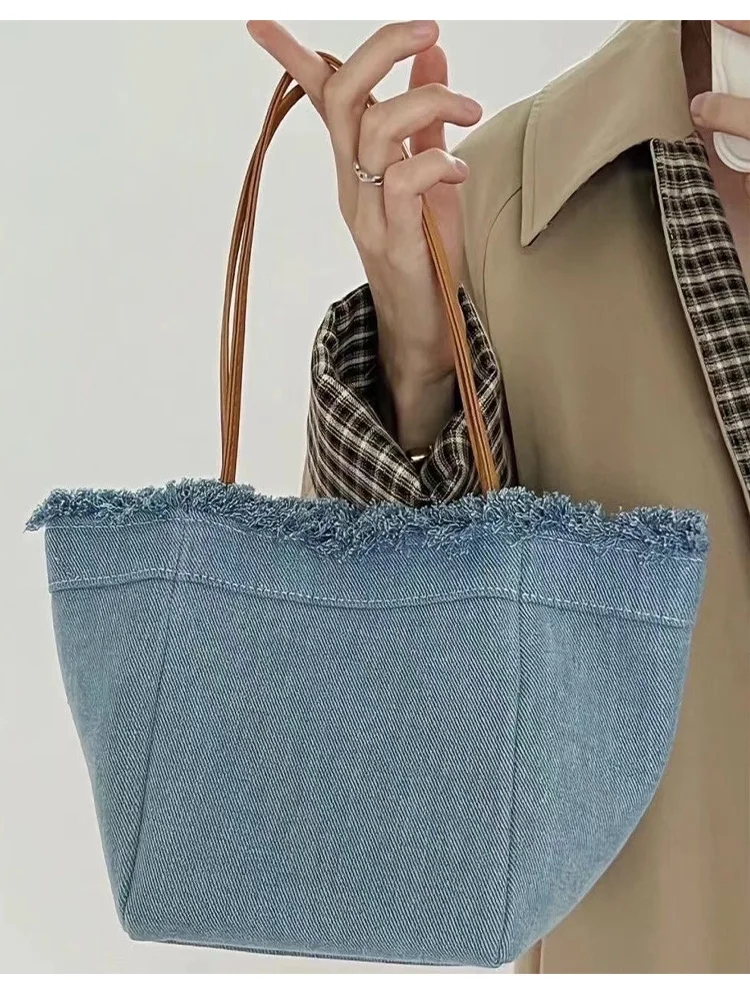 Denim Bucket Bag 2023 New Women\'s Foldable Stretchable Magnetic Buckle Handbag Street Trend Personalized Small Square Bags