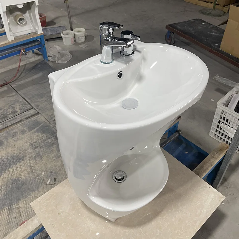 Multifunctional foot basin, face washing, hand washing and foot washing integrated ceramic small cleaning basin, bathroom