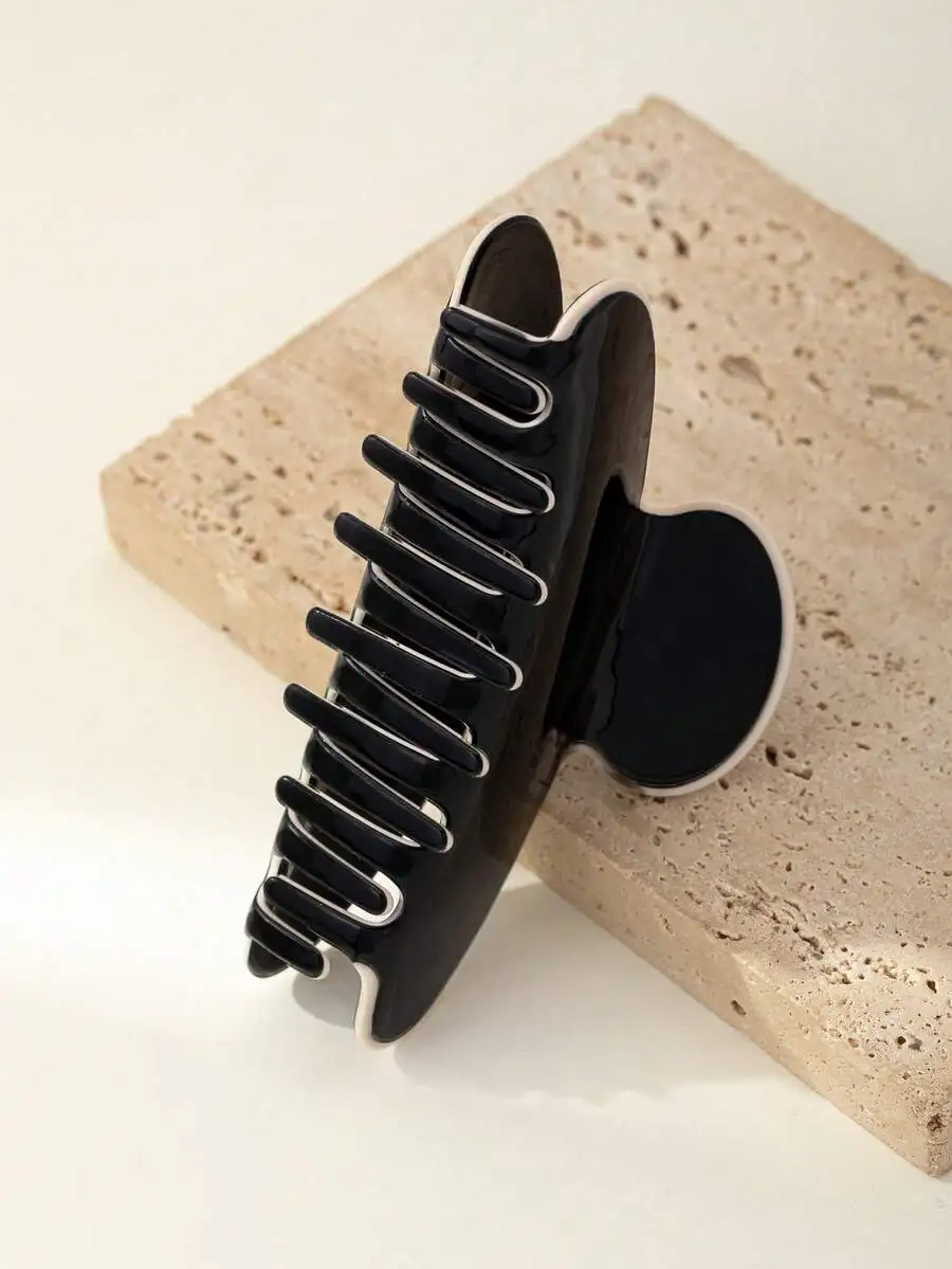 

Minimalist Black Acetate Hair Claw Clip Medium Size Elegant Fashion Accessory