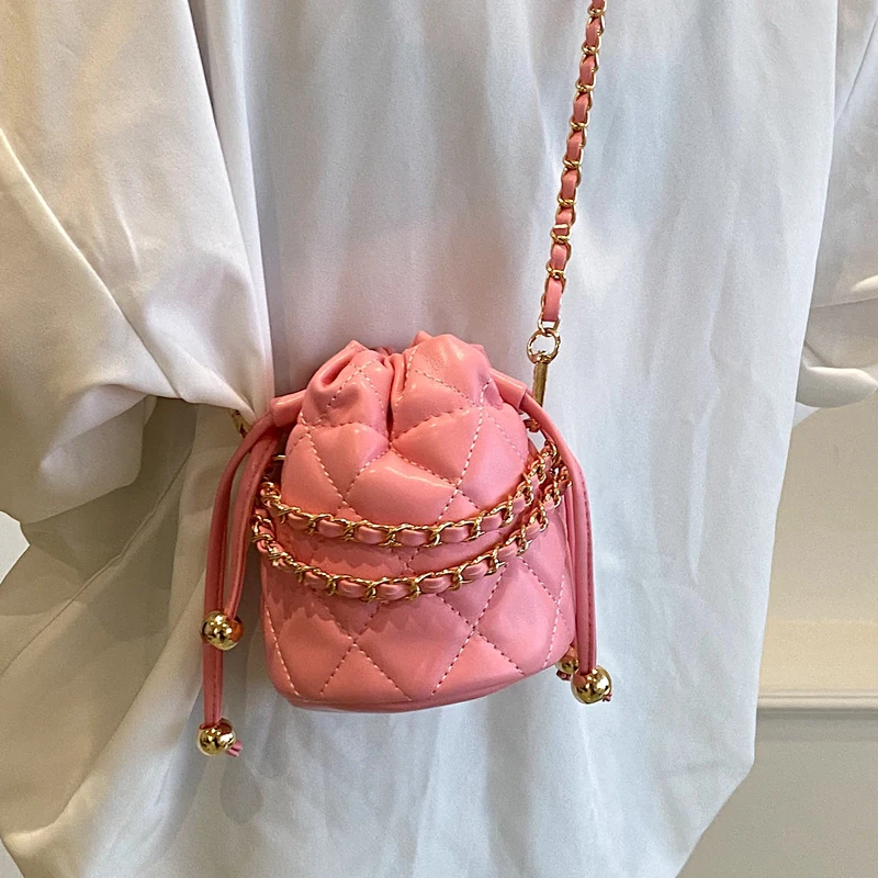 Chic Mini Bucket Bag for Women Summer 2024 New Solid Chain Crossbody Bags Exquisite Versatile Girls One Shoulder Card Pack Purse