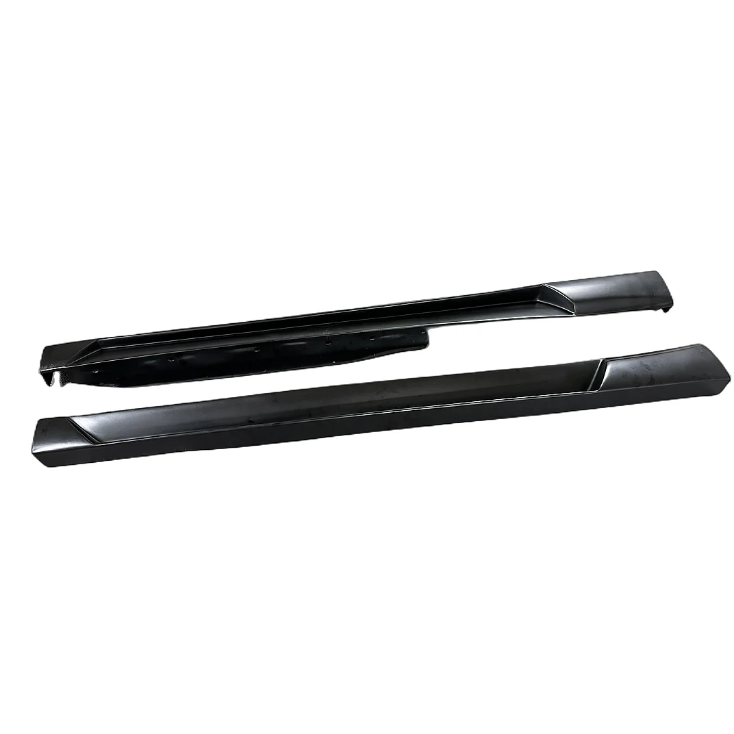 

R8 GT V8 V10's R8 Semi Carbon Fiber Racing Side Bumper Skirts 08-15